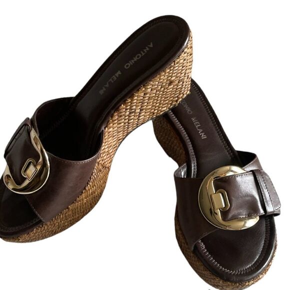 Antonio Melani Platform Sandals Mules, Size 6 1/2 Brown Buckles with Gold Metal - Picture 7 of 7